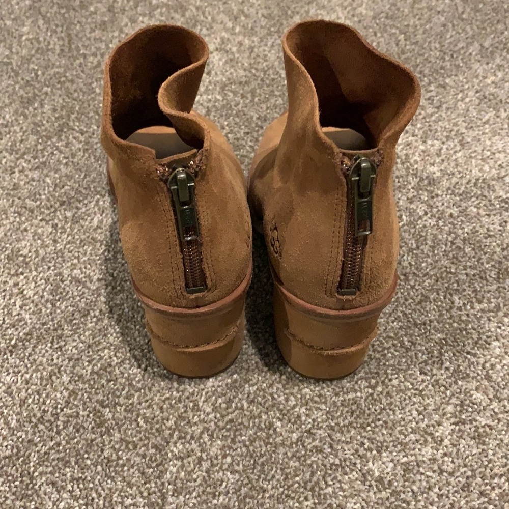 Ugg Ginger Bootie - image 4